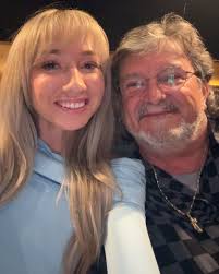 Christina Eagle (@christinaeagle) • Instagram photos and videos