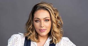 Tânia Mara é atração musical do “Sábado com Maria”