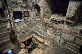The Body Of The Dead Christ In The Tomb Analysis The Tomb Of Lazarus At Bethany Where Jesus Raised Lazarus From The Dead Shortly Before Jesus Enters Jerusalem For The Last T Holy Land Israel Holy Land Israel