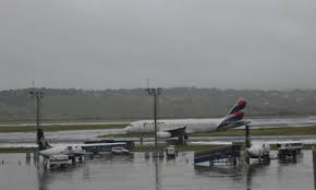 Entre MG e SP: airbus da LATAM desce 24 mil pés em apenas 5 minutos