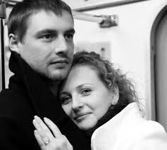 Считаю, что на сегодняшний день он лучший актёр. Anton Batyryov Brosil Zhenu S Malenkim Rebyonkom Kak Vyglyadit Novaya Lyubov Aktyora
