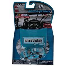 Shop 2020 champ, > alex bowman, > austin dillon and more nascar diecast car 1:64 preorders at racingusa. Nascar Authentics 2016 Danica Patrick 10 Nature S Bakery Stewart Haas Motorsports 1 64 1 64 Scale Diecast With Mini Replica Hood Walmart Canada