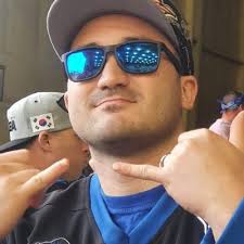 Stephen Lentz (@WordsOfSteve34)