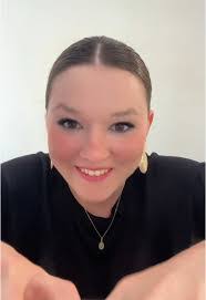 Liliana Amato's Instagram, Twitter & Facebook