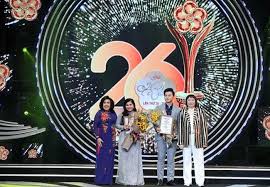 Giải mai vàng là giải thưởng thường niên của báo người lao động nhằm tôn vinh những nghệ sĩ đã có những đóng góp tích cực cho các hoạt động. Aydceobcij5ksm