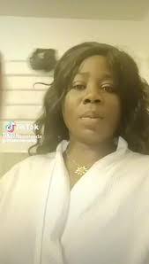 Lydia Malone's Instagram, Twitter & Facebook