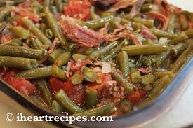 Normally, that means using the turkey neck and giblets to flavor the broth while the turkey roasts. Southern Green Beans With Smoked Turkey I Heart Recipes