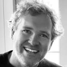 Amanda Orenstein's Instagram, Twitter & Facebook