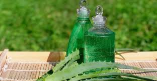 طريقة استخدام الصبار للشعر وفوائده المذهلة Sauce Bottle Hot Sauce Bottles Bottles Decoration