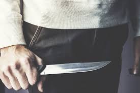 Rouen Juge Pour Avoir Menace Un Enfant Avec Un Couteau Il Conteste Les Faits