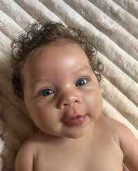 What color are my eyes, green or gray?