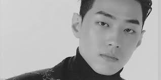 let's get lost in books — im-in-trbl: InStyle x AOMG x MAC Gray