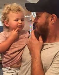 Découvrez sa biographie, le détail de ses 17 ans de carrière et kids. 23 Travis And Family Ideas Travis Fimmel Ragnar Lothbrok Ragnar