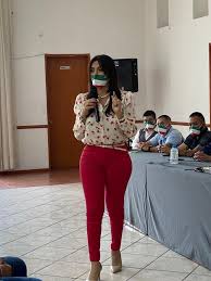 Sánchez barrios ha sido señalada de estar detrás de la invasión de bienes inmuebles, departamentos, uso de armas y privaciones de la libertad; El Arresto De Diana Sanchez Barrios Comerciantes Toman Las Calles Para Exigir La Liberacion De Su Lider Y Amenazan Con Estrangular La Cdmx Infobae
