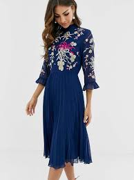With a hemline somewhere between the knee and the ankle, a midi dress is flattering… view post. 34 Elegant Wedding Guest Dresses With Sleeves