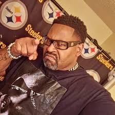 LITTLE ROCK POLICE ASK STATE POLICE TO INVESTIGATE OFFICER INVOLVED  SHOOTING A Little Rock police officer involved shooting incident that  occurred last night (Friday, December 31, 2021) and an armed disturbance  that