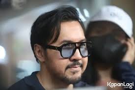 7 Moments David Naif accompanies children being examined, will accompany  the legal process and always provide support