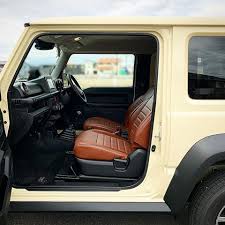 車の外から見たシートカバーの雰囲気 シフォンアイボリーメタリック ブラウン最高 dmでたくさん質問を頂いたのですが シートカバーは アウトクラスカーズさんの ヴィンテージgt brnです 下記は 同じシートカバーを 付ける方に少しでも参考