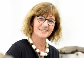 Keramikerin Angelika Jansen arbeitet eine Woche in leerem Laden