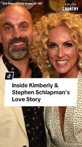 Kimberly Hodge's Instagram, Twitter & Facebook