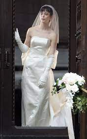 Celebrities In Gloves Photo Wedding Dresses Beautiful Wedding Dresses White Wedding Dresses