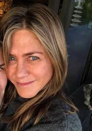 Pin By B On Jennifer Aniston Jennifer Aniston Photos Jennifer Aniston Hair Jennifer Aniston Pictures