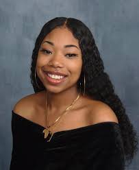 Graduation is the only time I'm cappin'🎓 '19 💕