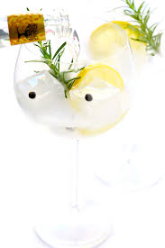 Pour gin, tonic water, and lime juice over the ice. Spanish Gin Tonics Gimme Some Oven