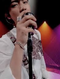 El mariachi, el mariachi, el mariachi, el mariachi. ê½ê¸¸ El Mariachi