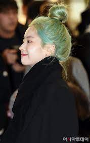 Using shampoo is easy, but finding the one you love that. 190308 Dahyun With New Hair Color Gmp Twice