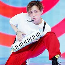 Edawn Pentagon Shine Cute Kawaii Idol Red Piano Pentagon Cesar Music Aesthetic