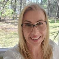 Heidi Doss's Instagram, Twitter & Facebook