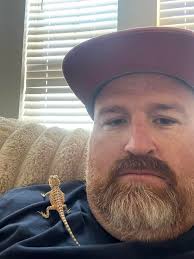 Anyone in Palm Coast looking to rehome their beardie? I have a family  looking to adopt one.