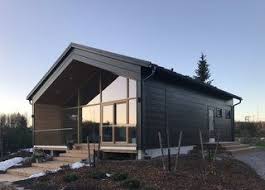 Photo 20 Of 21 In These 8 Log Cabin Kit Homes Celebrate Nordic Maison En Rondins Trousses Cabine Et Chalets En Bois Modernes