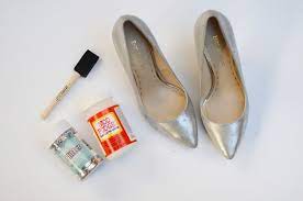 So machst du in jeder jahreszeit eine perfekte figur. Pumps Aufpeppen 6 Diy Ideen Fur Glamourose Absatzschuhe