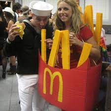 Mcdonald S French Fries Halloween Costume All You Need Is Cardboard Styrofoam Strips And Paint Disfraz