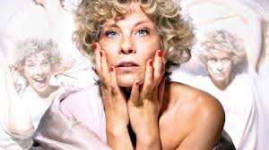 Hochkomischer Nachtflug: Anne Schäfer will im Bürgersaal begeistern