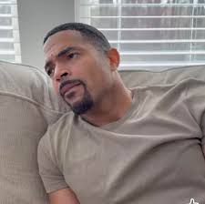 Basil Fawlty : Do you remember me giving it to you? [Major Looking  confused] Basil Fawlty : [Desperate] Oh, think, please, think!