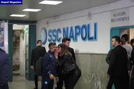 Lorenzo insigne cavaliere omri is an italian professional footballer who plays as a forward for serie a club napoli, for which he is captain. Troll Football S Tweet Mom Wishing Her Son A Good First Day At School In Naples Trendsmap