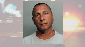 Hispano es detenido en Miami por apuntar a aviones con un láser