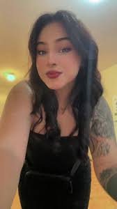 Videos de Issa Moreno (@issamoreno23) con “So Far So Fake