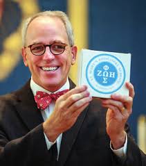 2017-18 St.Mary'sAR_12.17.18.indd