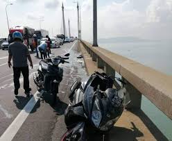 Kes kemalangan ngeri melibatkan dua rakan baik di jambatan pulau pinang. Penangkini Pekerja Kilang Maut Kemalangan Di Jambatan Pulau Pinang