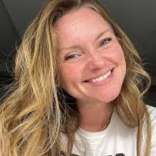 Iesha Riley's Instagram, Twitter & Facebook