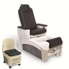 Altera Spa Very Comfortable Pedicure Chair Clients Love It The Right European Touch Chair Pedicure Chair Comfortable