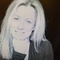 900+ "Barrette" profiles