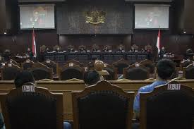Arahan amalan ketua hakim negara bil 1/2019 | penangguhan kes. Jelang Sidang Mk Ini Profil 9 Hakim Konstitusi Penentu Akhir Sengketa Pilpres Halaman All Kompas Com