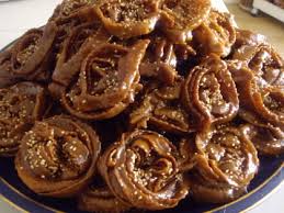 Patisserie Marocaine Chebakia Recette De Cuisine Marocaine Patisserie Marocaine Recette Patisserie Orientale
