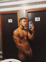 Denis Dosio senza mutande - BitchyX