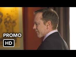 Designated survivor tells the story of tom kirkman (kiefer sutherland), an unassuming secretary of housing and urban development, who is suddenly catapulted to being president of the united states. Designated Survivor Serientrailer